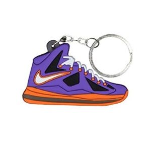 👾(Free W/Bundle 2+) Nike LeBron All-Star Extraterrestrial 2D Rubber Keychain